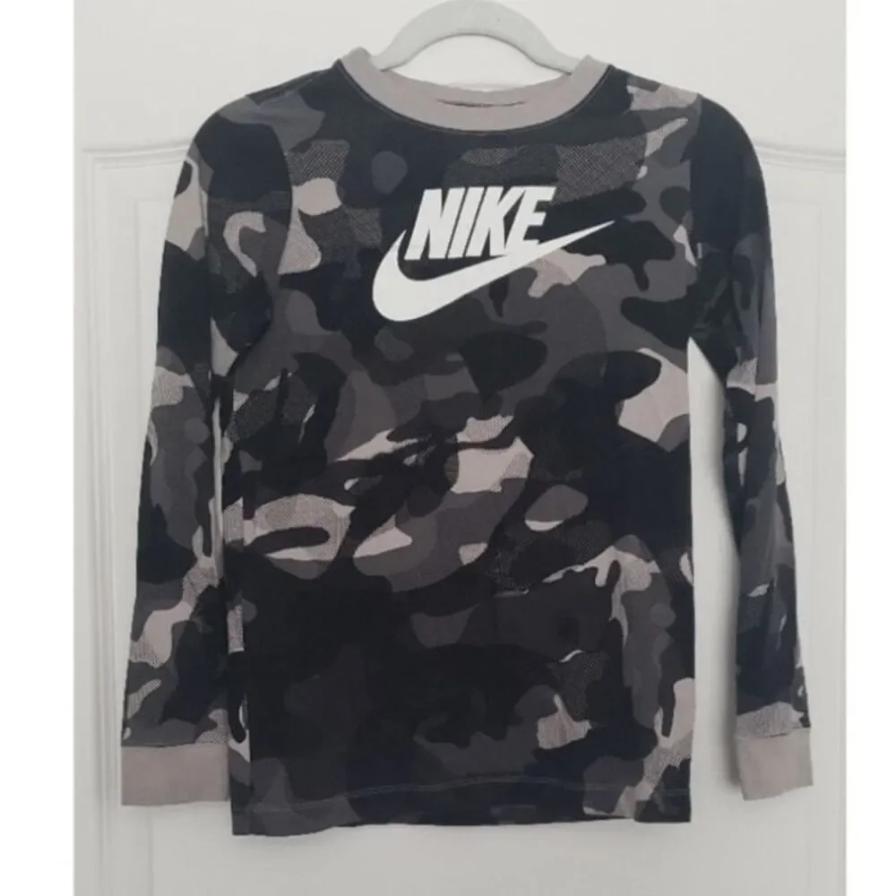 Nike Tee Long Sleeve Camouflage Kids‎ Size Large Athletic